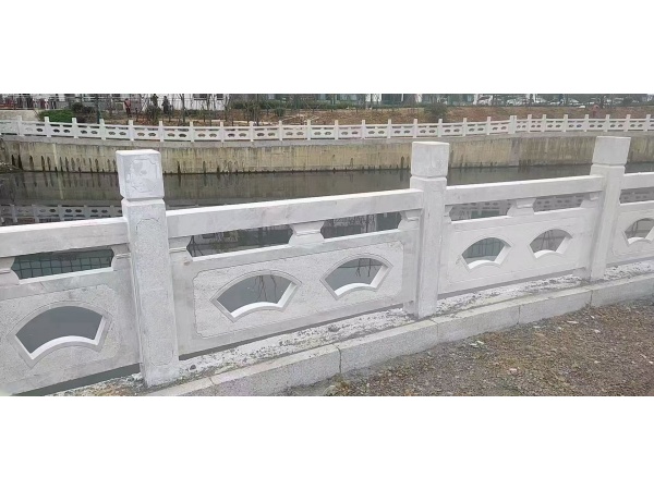 石栏杆